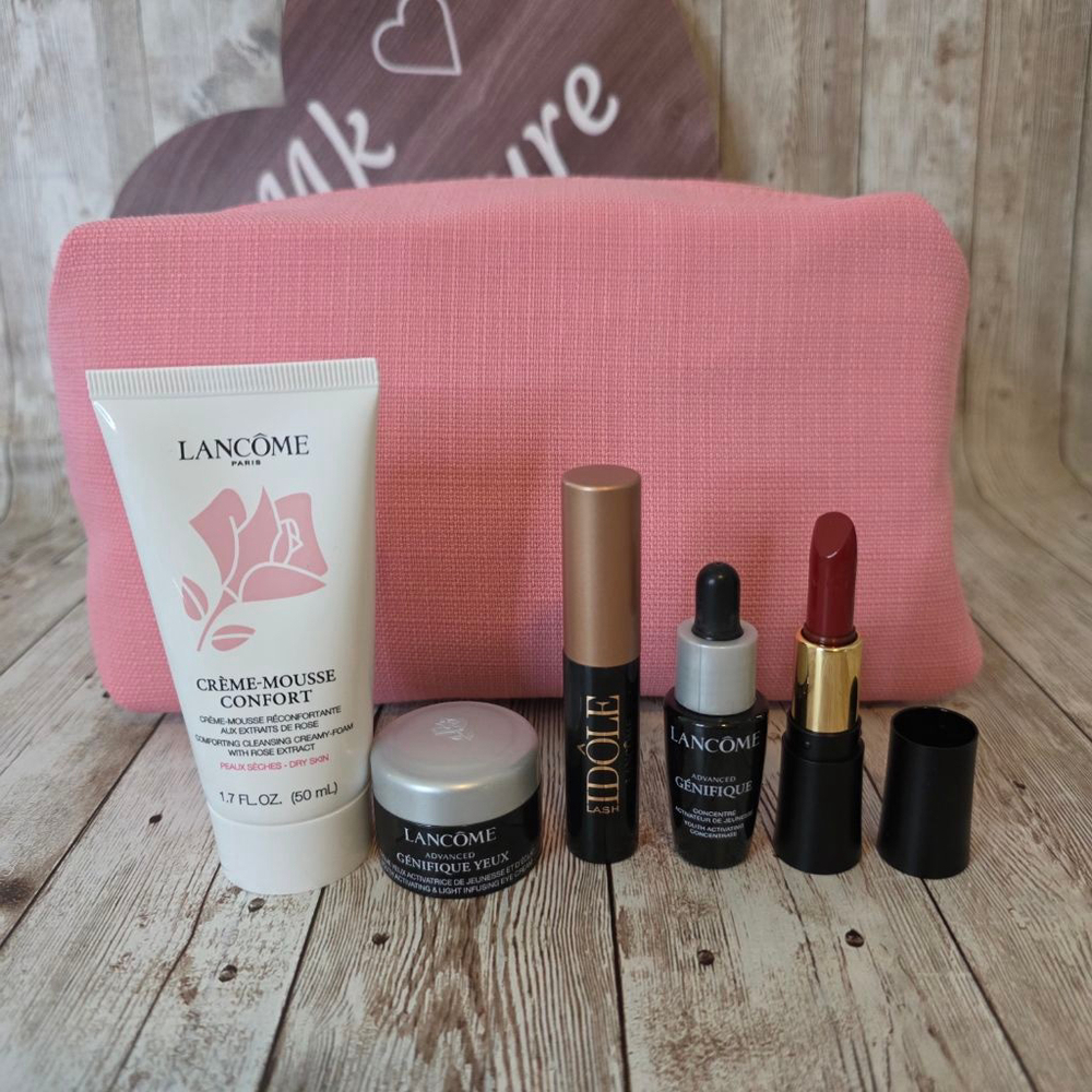 Women's Lancôme Makeup Set and skincare travel size